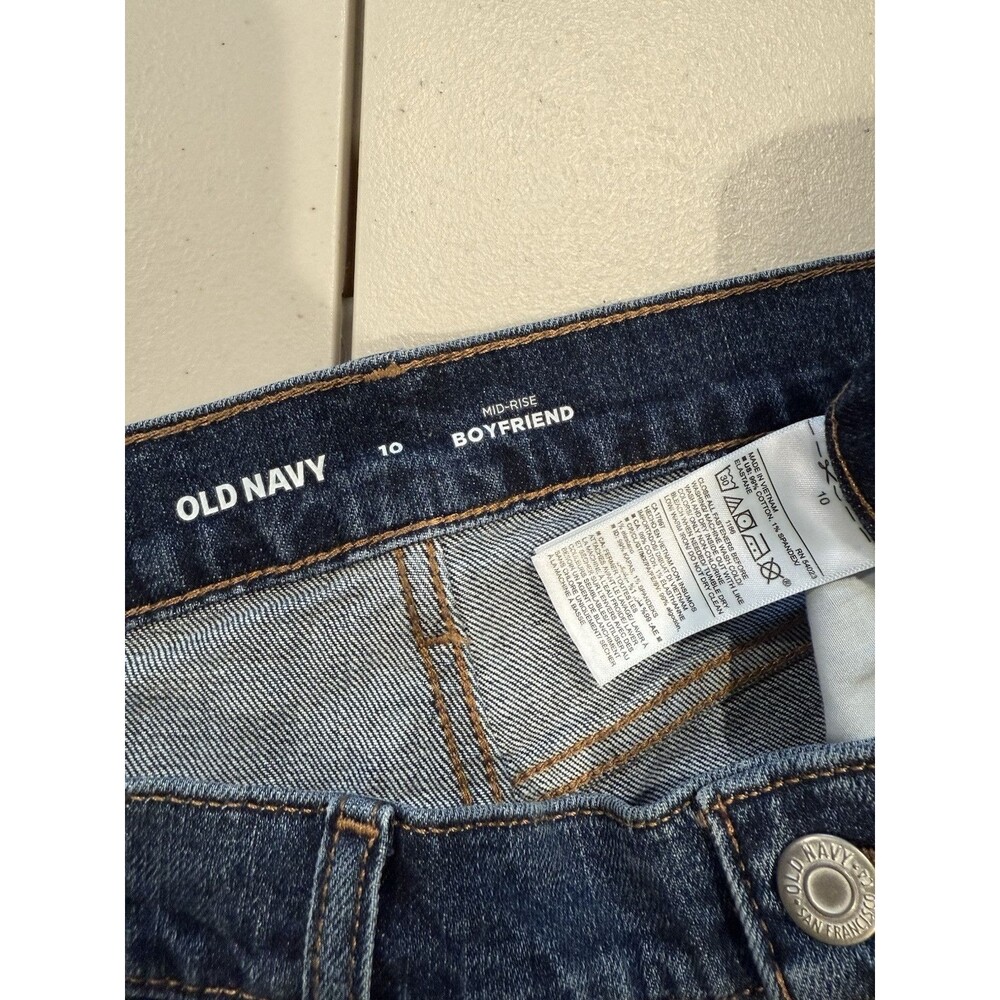 NEW Old Navy Boyfriend Jeans Women 10 Distressed Stretch Punk Cotton Travel - Picture 3 of 7